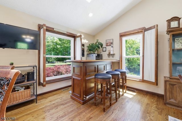 87 Readington Rd, Readington Twp., NJ 08889