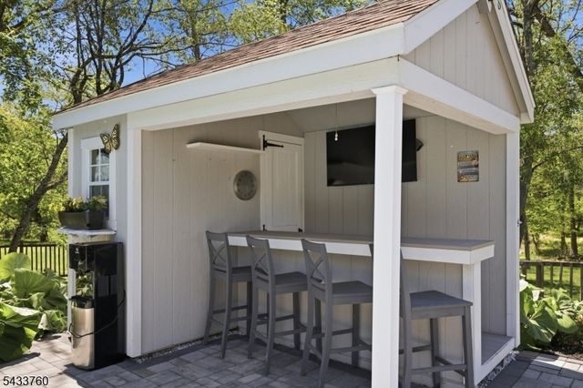 87 Readington Rd, Readington Twp., NJ 08889