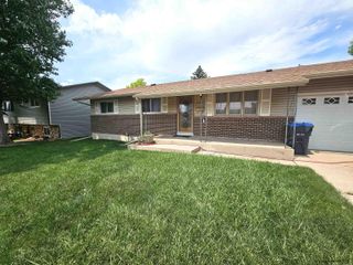 393 BOCAGE DR, Cheyenne, WY 82009