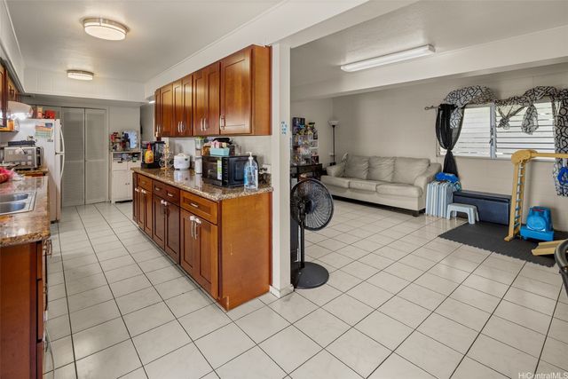 801 N Judd Street 1, Honolulu, HI 96817