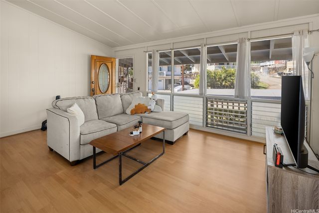 801 N Judd Street 1, Honolulu, HI 96817