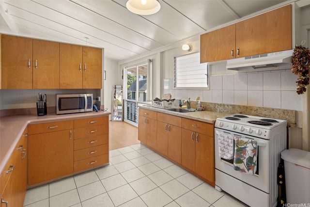 801 N Judd Street 1, Honolulu, HI 96817