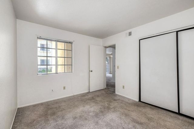 750 Breeze Hill Road 121, Vista, CA 92081