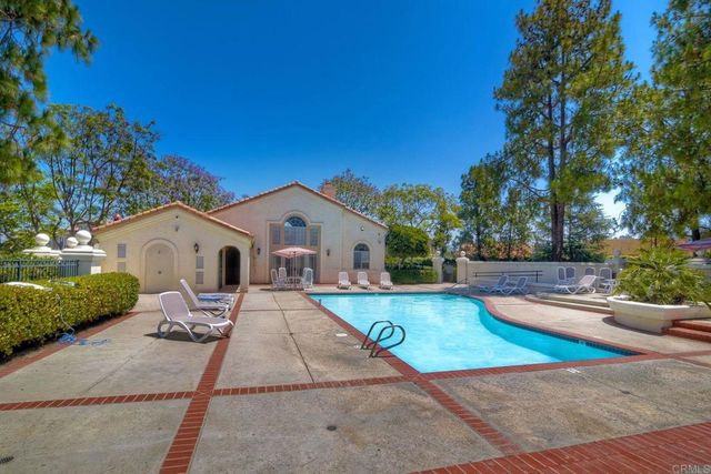 750 Breeze Hill Road 121, Vista, CA 92081