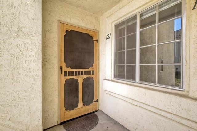 750 Breeze Hill Road 121, Vista, CA 92081