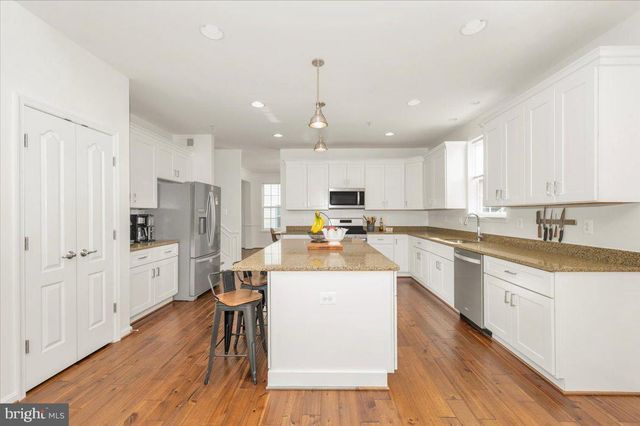 971 ERNA DR, Sykesville, MD 21784