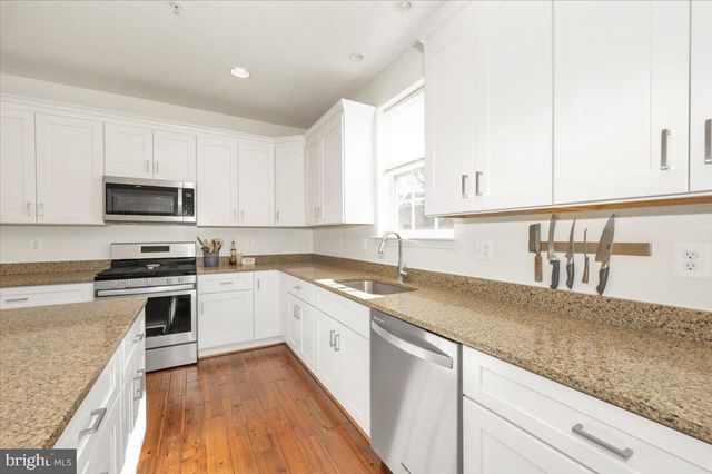 971 ERNA DR, Sykesville, MD 21784