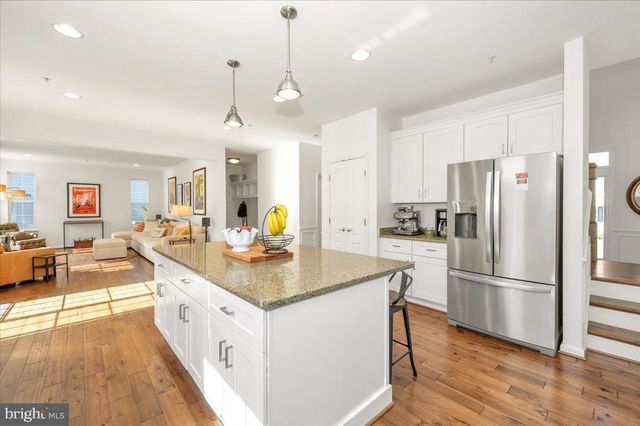 971 ERNA DR, Sykesville, MD 21784