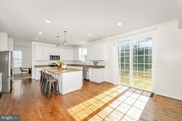 971 ERNA DR, Sykesville, MD 21784