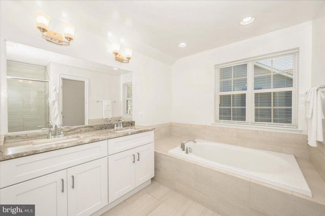 971 ERNA DR, Sykesville, MD 21784