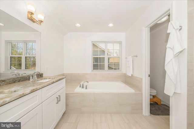 971 ERNA DR, Sykesville, MD 21784