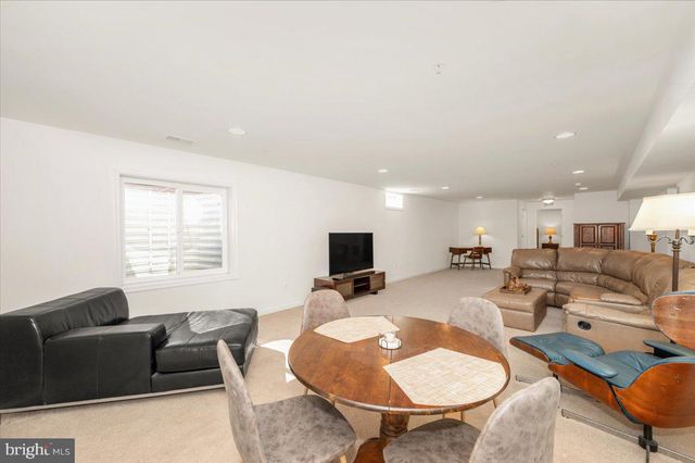 971 ERNA DR, Sykesville, MD 21784