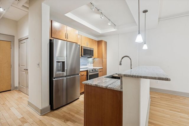 1901 Post Oak Boulevard 507, Houston, TX 77056