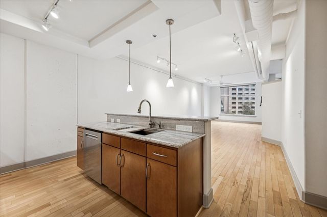 1901 Post Oak Boulevard 507, Houston, TX 77056