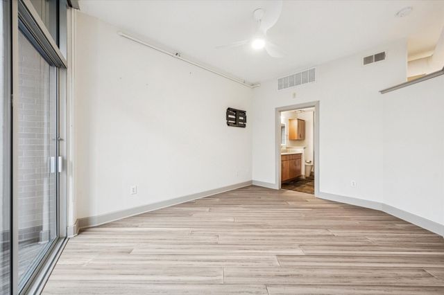 1901 Post Oak Boulevard 507, Houston, TX 77056