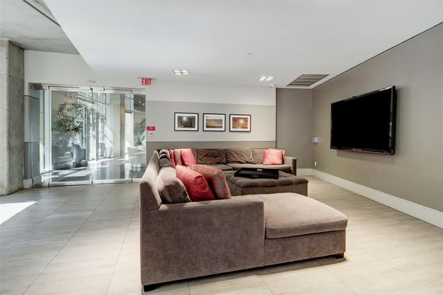 1901 Post Oak Boulevard 507, Houston, TX 77056