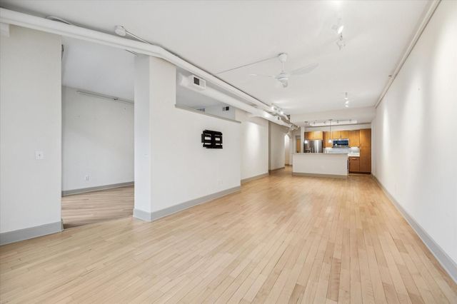 1901 Post Oak Boulevard 507, Houston, TX 77056