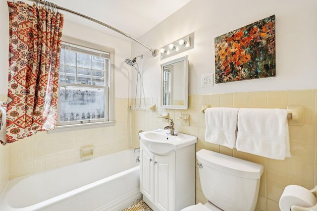 870 Parkview Avenue, Saint Paul, MN 55117