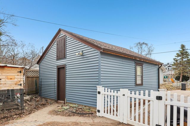 870 Parkview Avenue, Saint Paul, MN 55117