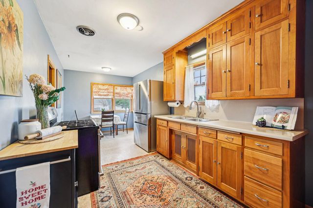 870 Parkview Avenue, Saint Paul, MN 55117