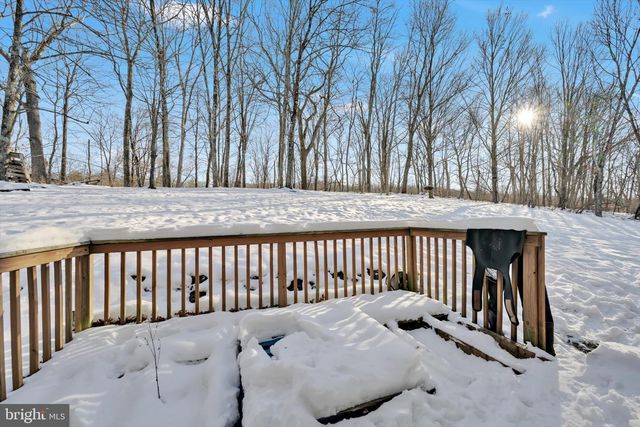 316 REAGAN DR, East Stroudsburg, PA 18301