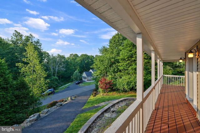 316 REAGAN DR, East Stroudsburg, PA 18301