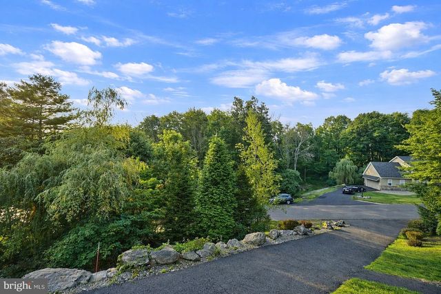 316 REAGAN DR, East Stroudsburg, PA 18301