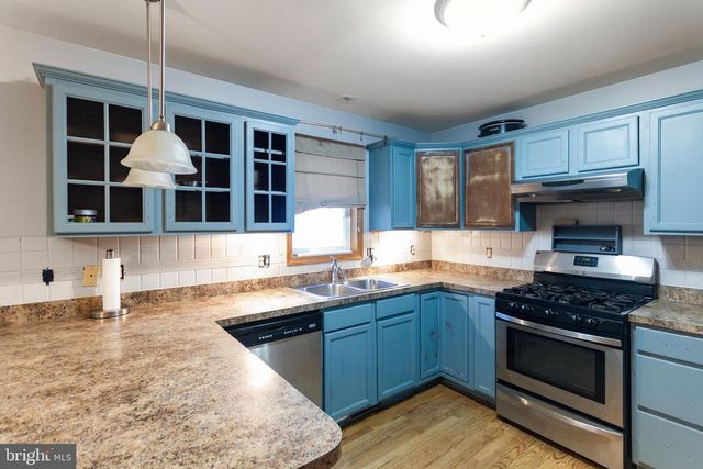 316 REAGAN DR, East Stroudsburg, PA 18301