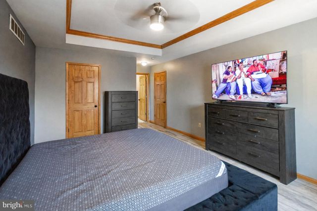 316 REAGAN DR, East Stroudsburg, PA 18301