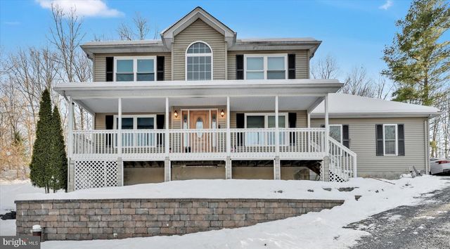 316 REAGAN DR, East Stroudsburg, PA 18301