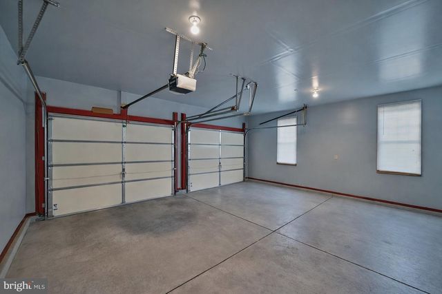 316 REAGAN DR, East Stroudsburg, PA 18301