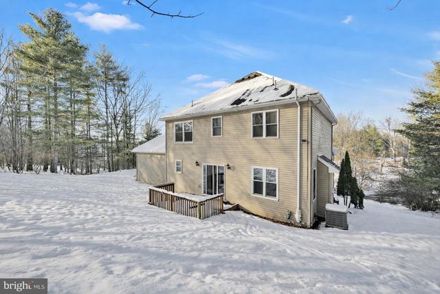 316 REAGAN DR, East Stroudsburg, PA 18301