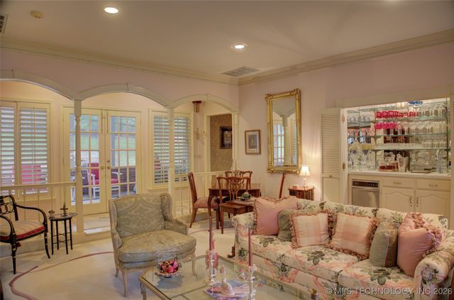 6642 S Jamestown Avenue, Tulsa, OK 74136