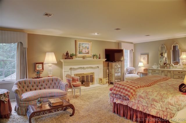 6642 S Jamestown Avenue, Tulsa, OK 74136