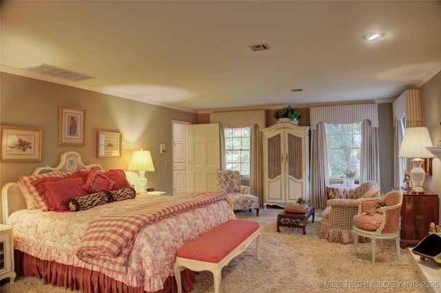 6642 S Jamestown Avenue, Tulsa, OK 74136