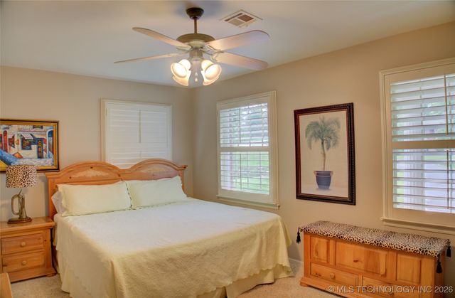 6642 S Jamestown Avenue, Tulsa, OK 74136