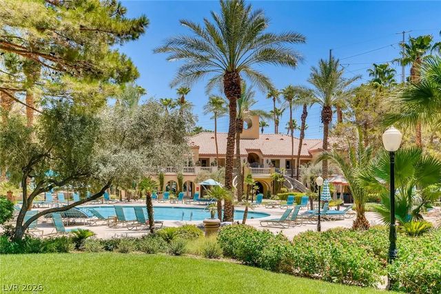 220 FLAMINGO Road 218, Las Vegas, NV 89169