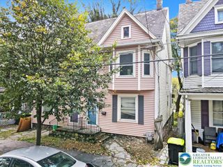 507 Thomas Street, Stroudsburg, PA 18360