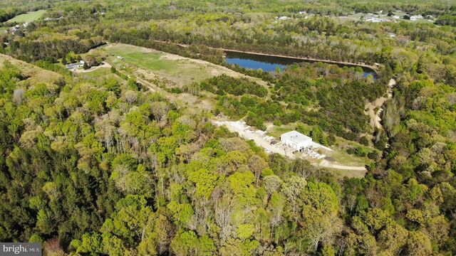 125 PERRY WINKLE LN, Fredericksburg, VA 22405