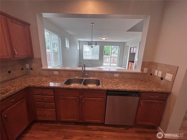1218 32nd Street NE, Auburn, WA 98002
