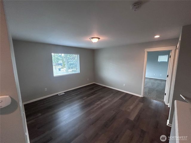 1218 32nd Street NE, Auburn, WA 98002
