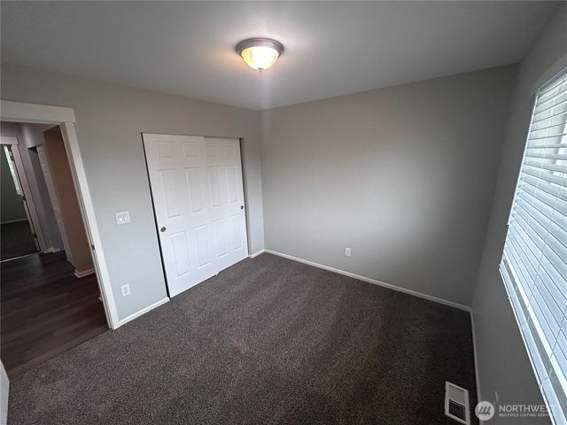 1218 32nd Street NE, Auburn, WA 98002