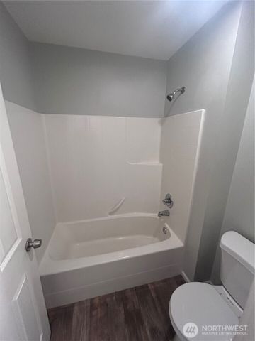 1218 32nd Street NE, Auburn, WA 98002