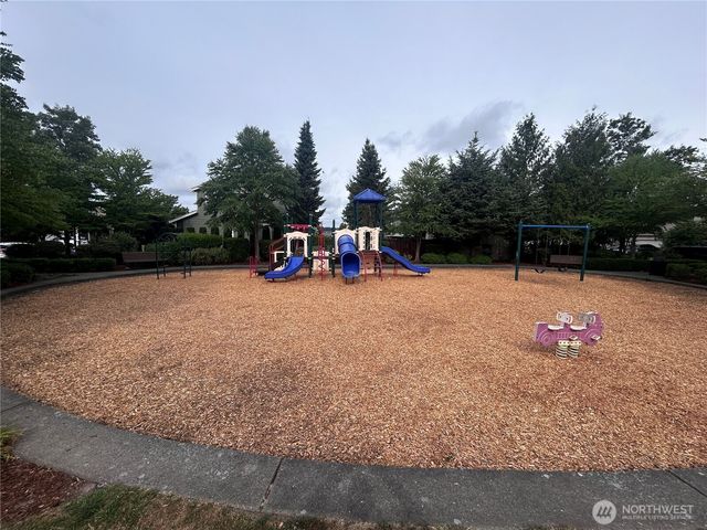 1218 32nd Street NE, Auburn, WA 98002