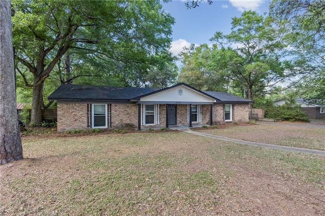 5306 Forest Park Drive, Mobile, AL 36618