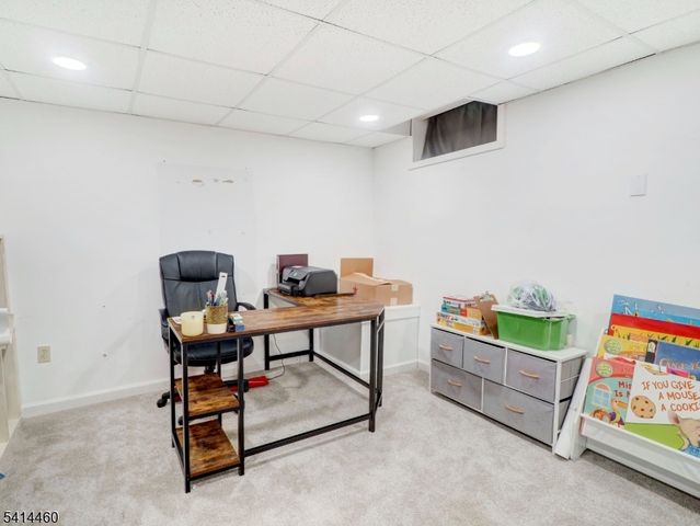 352 N Oraton Pkwy, East Orange City, NJ 07017