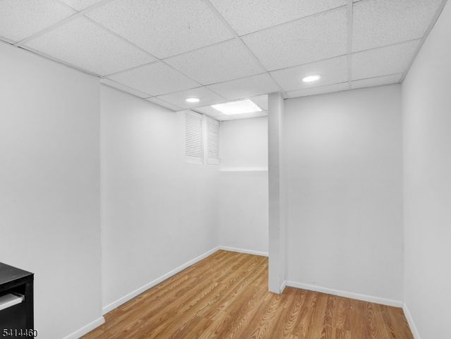 352 N Oraton Pkwy, East Orange City, NJ 07017