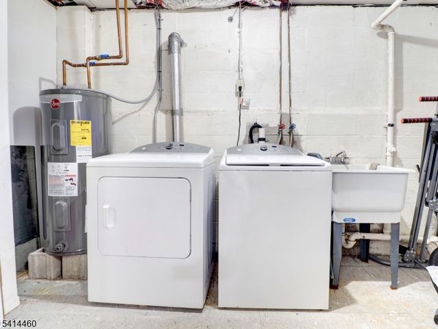 352 N Oraton Pkwy, East Orange City, NJ 07017