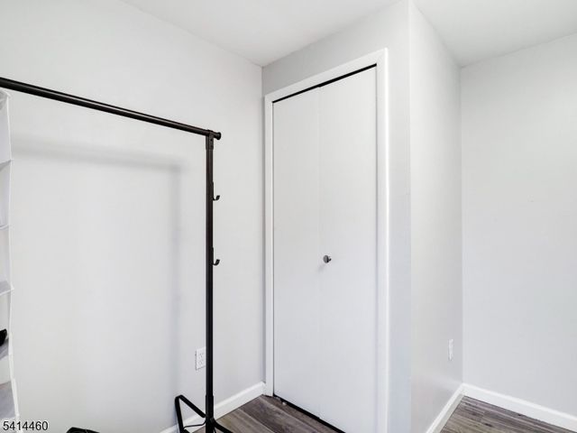 352 N Oraton Pkwy, East Orange City, NJ 07017