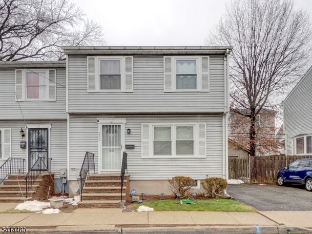 352 N Oraton Pkwy, East Orange City, NJ 07017